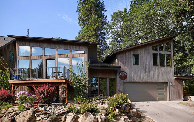 Architecture design of new house with ADU in Hood River, Oregon - exterior front view